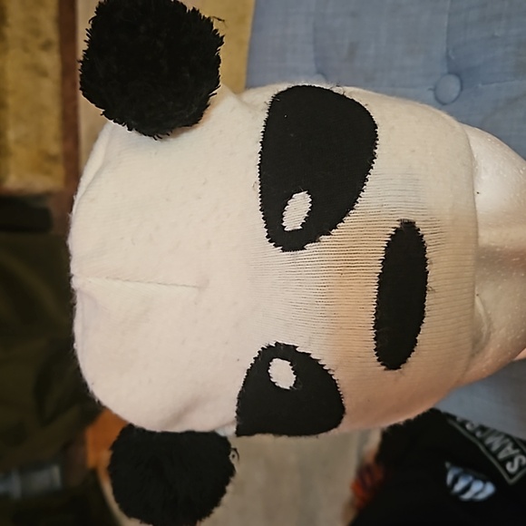 🌟3/$25🌟 Boys/Girls Animal Design Winter Beanie Hat Panda Size Small - Picture 1 of 4